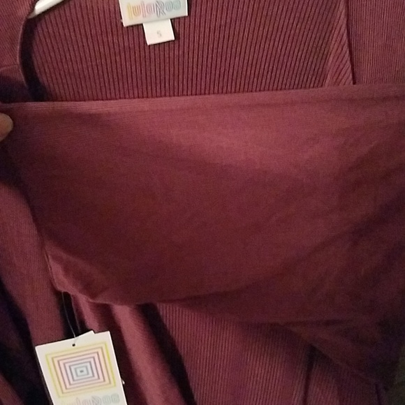 lularoe shirley - Picture 4 of 4